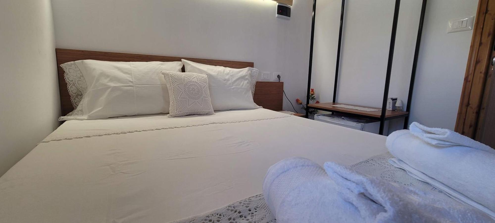 Guest House Emily Gjirokastër 외부 사진