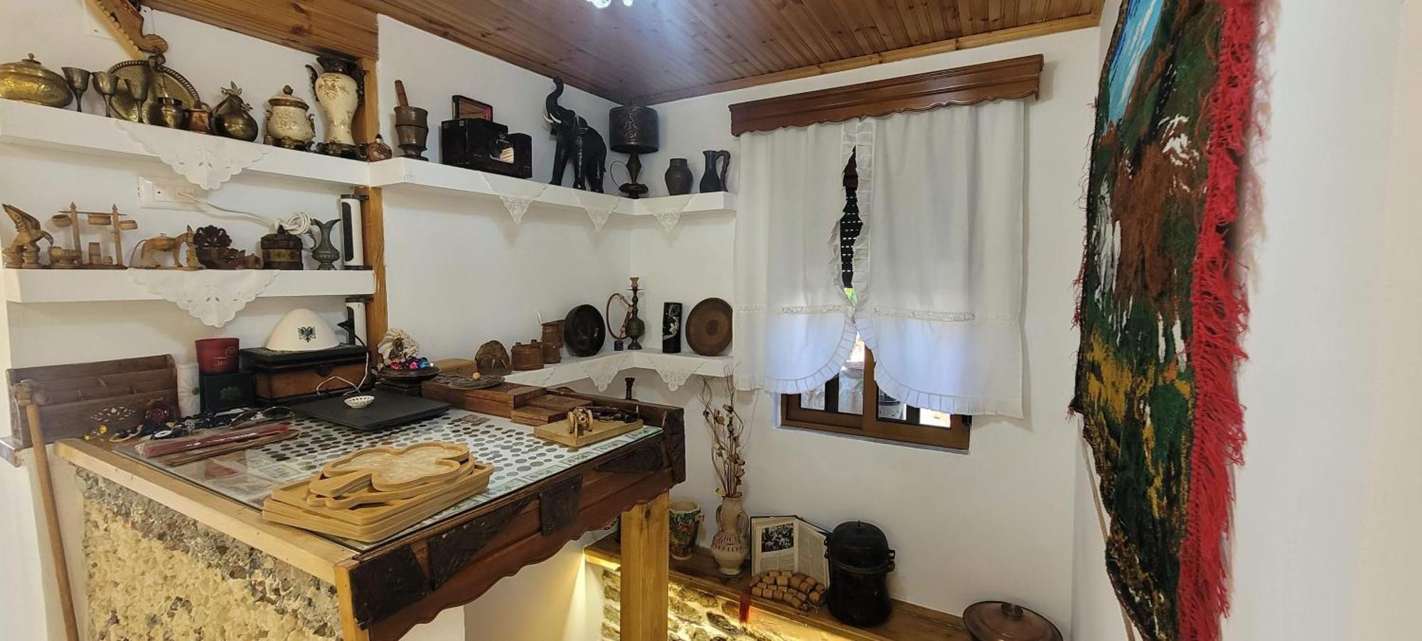 Guest House Emily Gjirokastër 외부 사진